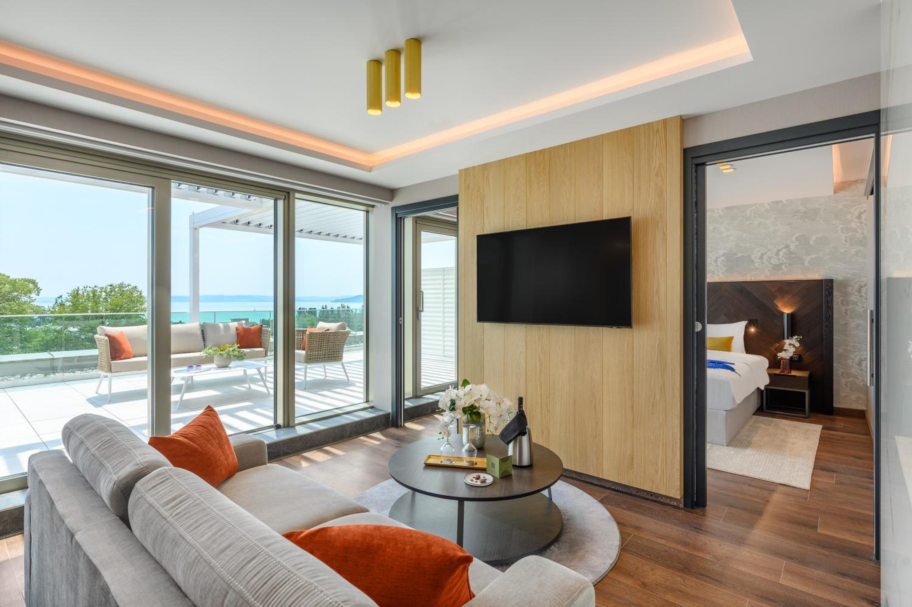 Premium Suite
