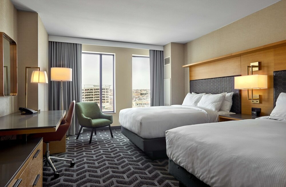 Room, 2 Queen Beds, Accessible (Roll-In Shower)