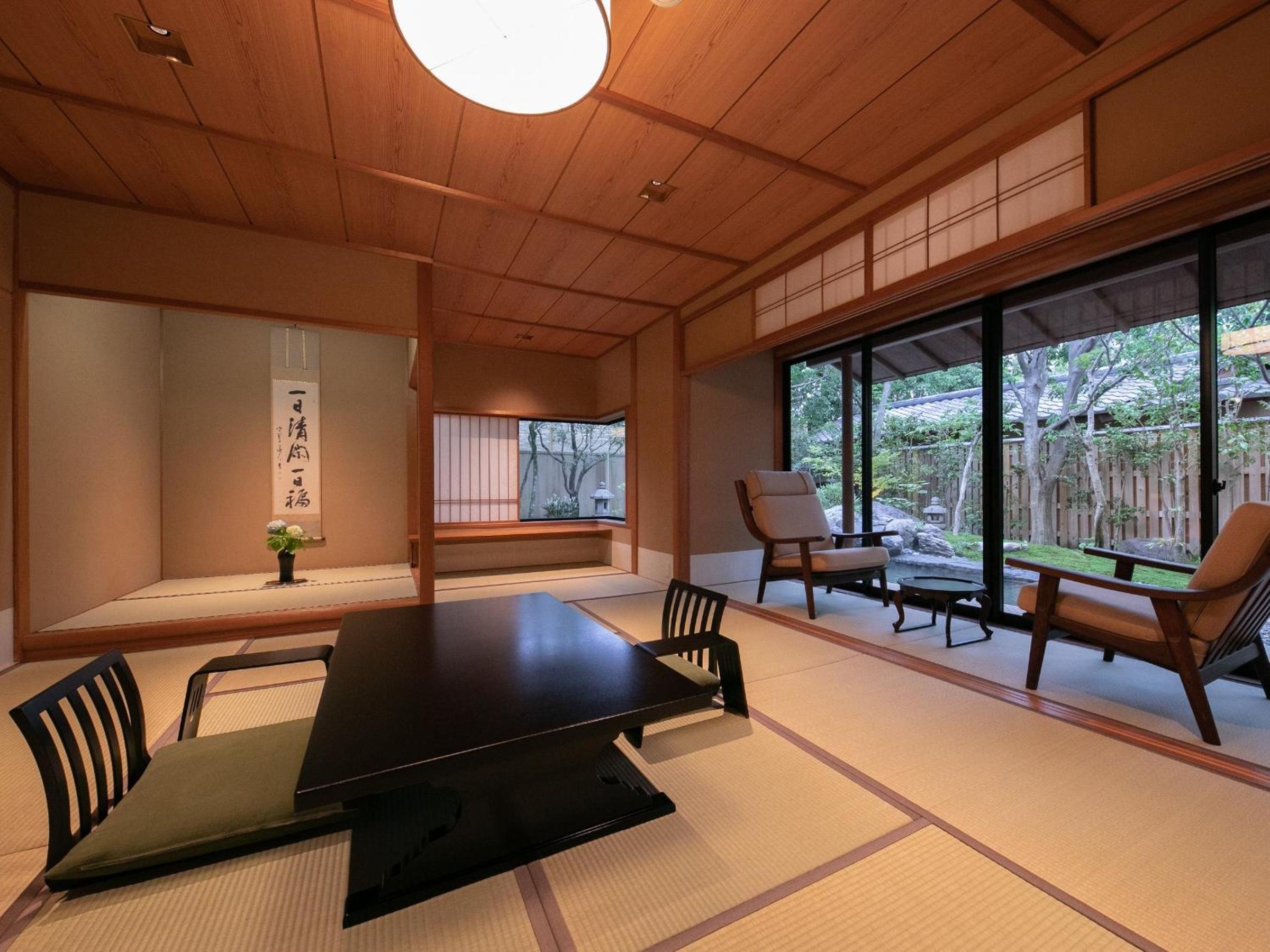 Japanese-Style Premium House Annex with Open Air Bath