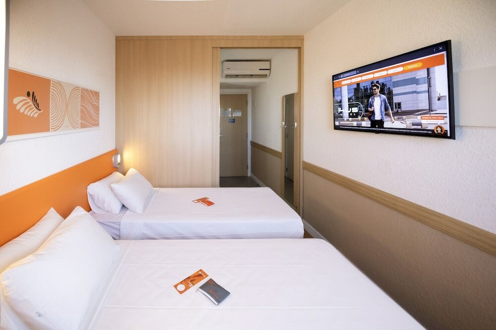 Double Single Room TWC
