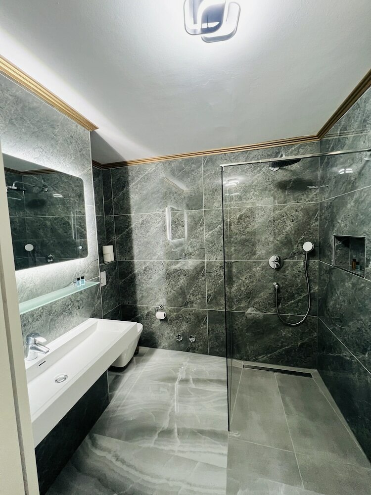 Classic Double or Twin Room, Non Smoking