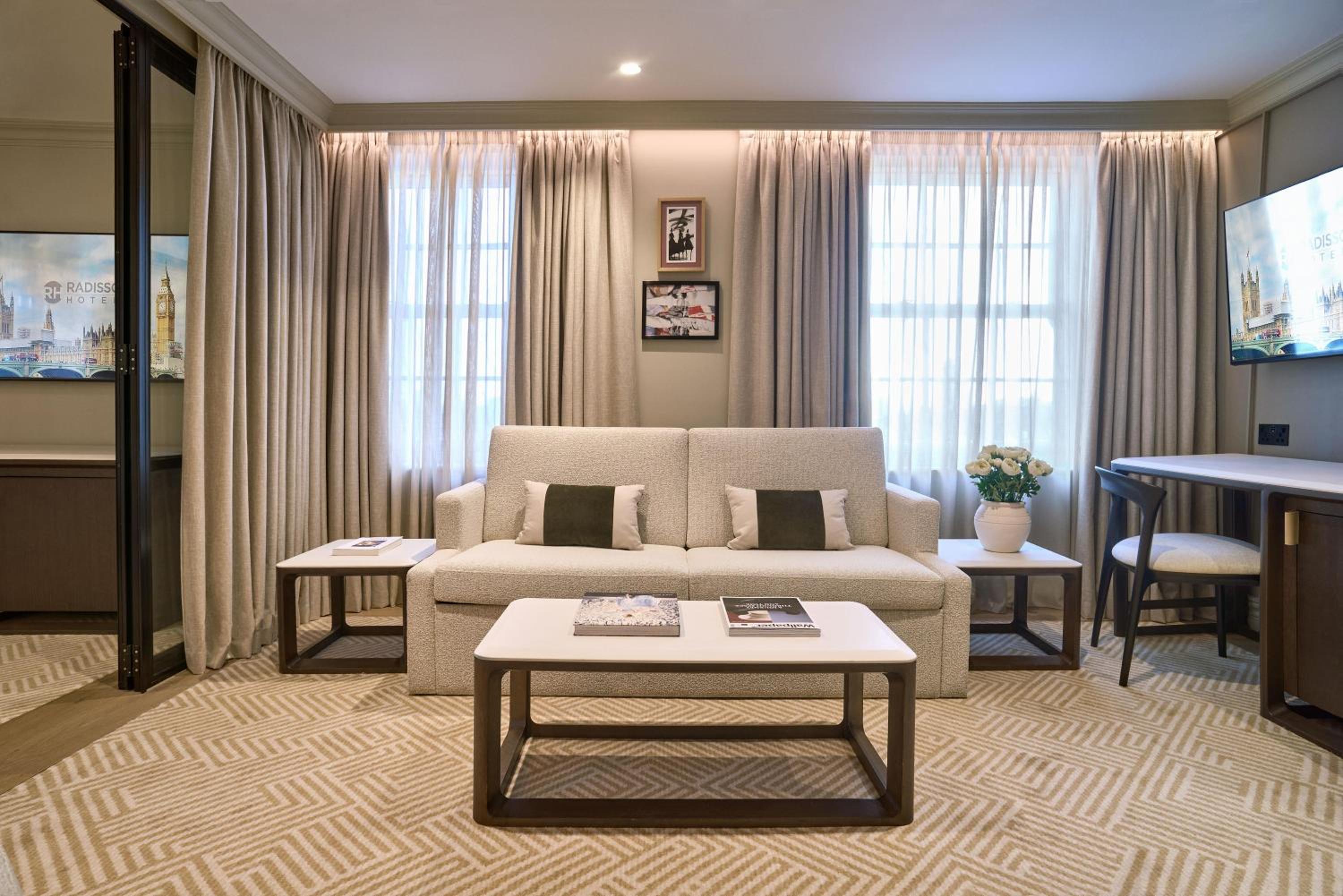 One Bedroom Suite with Terrace - City View