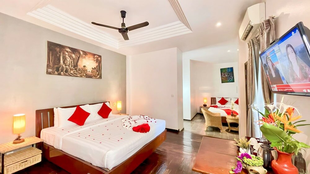 Family Studio Suite, Pool View (Free Bus Station Pick up)