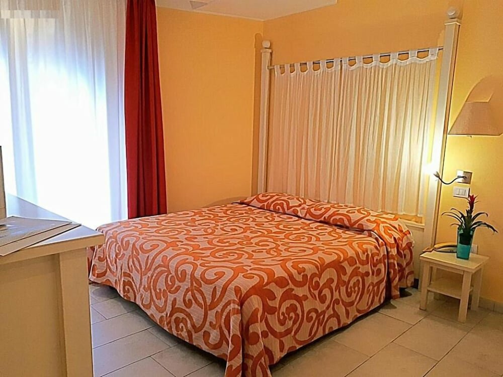 Double or Twin Room (Smart)