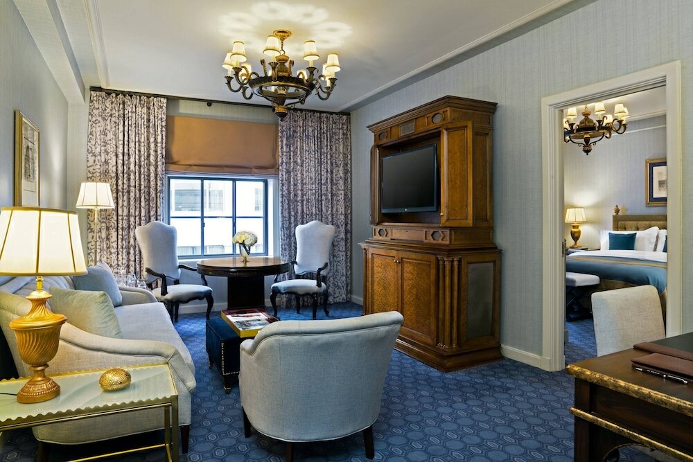 Suite, 1 King Bed