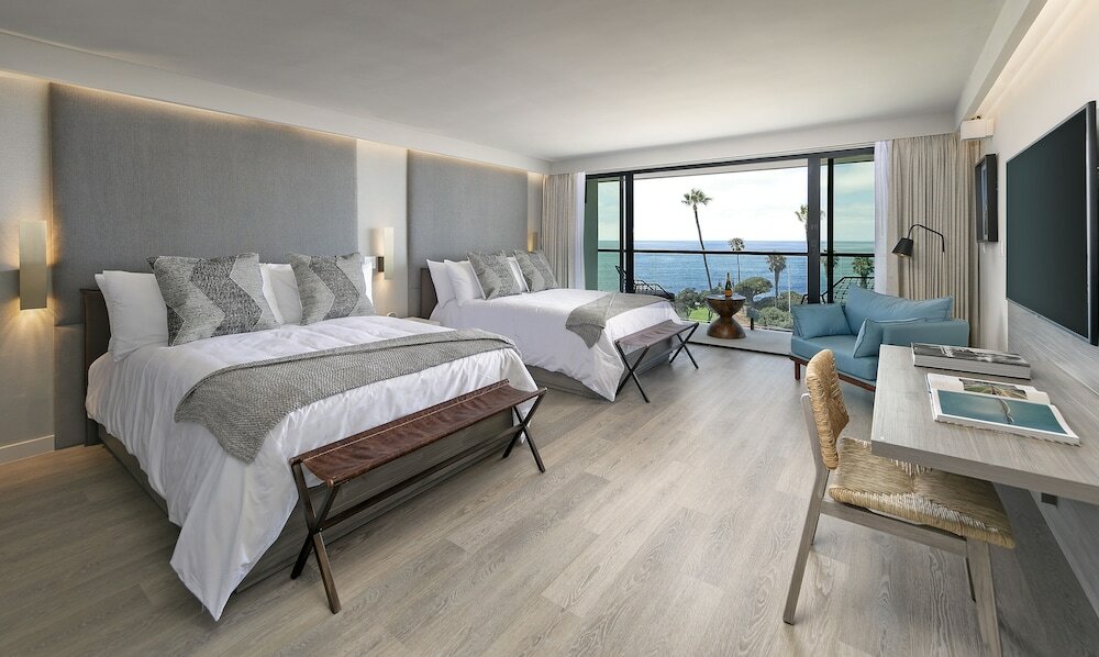 All New Pines Ocean View 2 Queen Room (Recently Renovated)