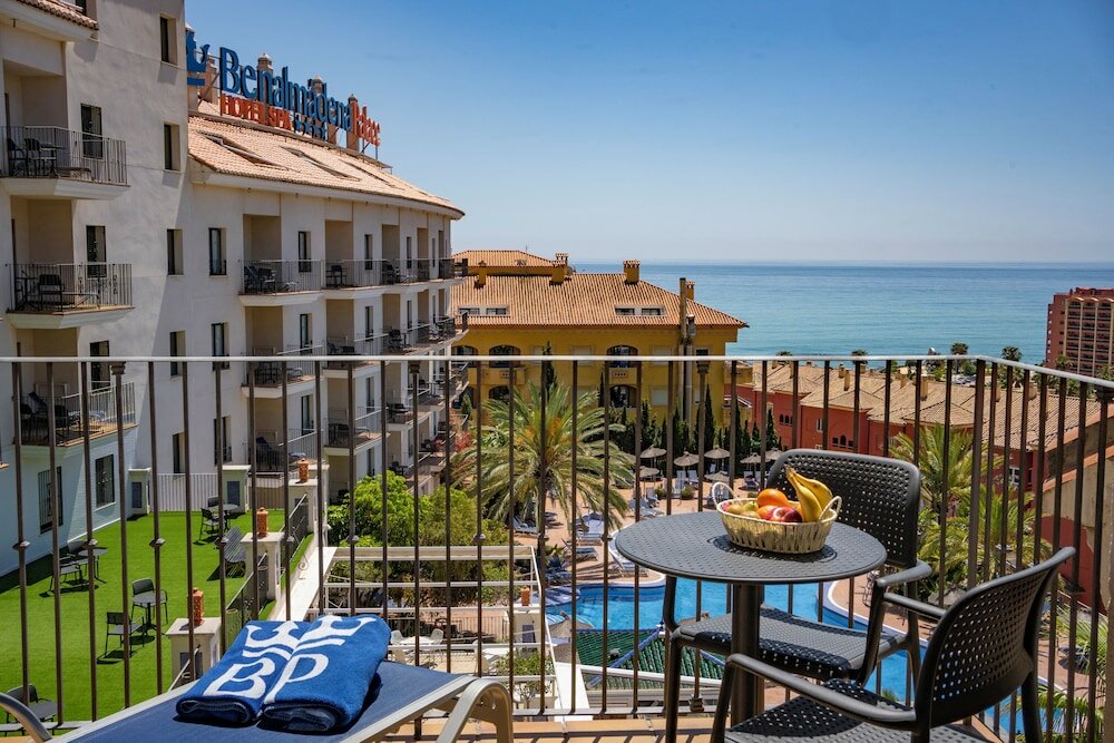 Apartment, 1 Bedroom, Pool View (1 adult)