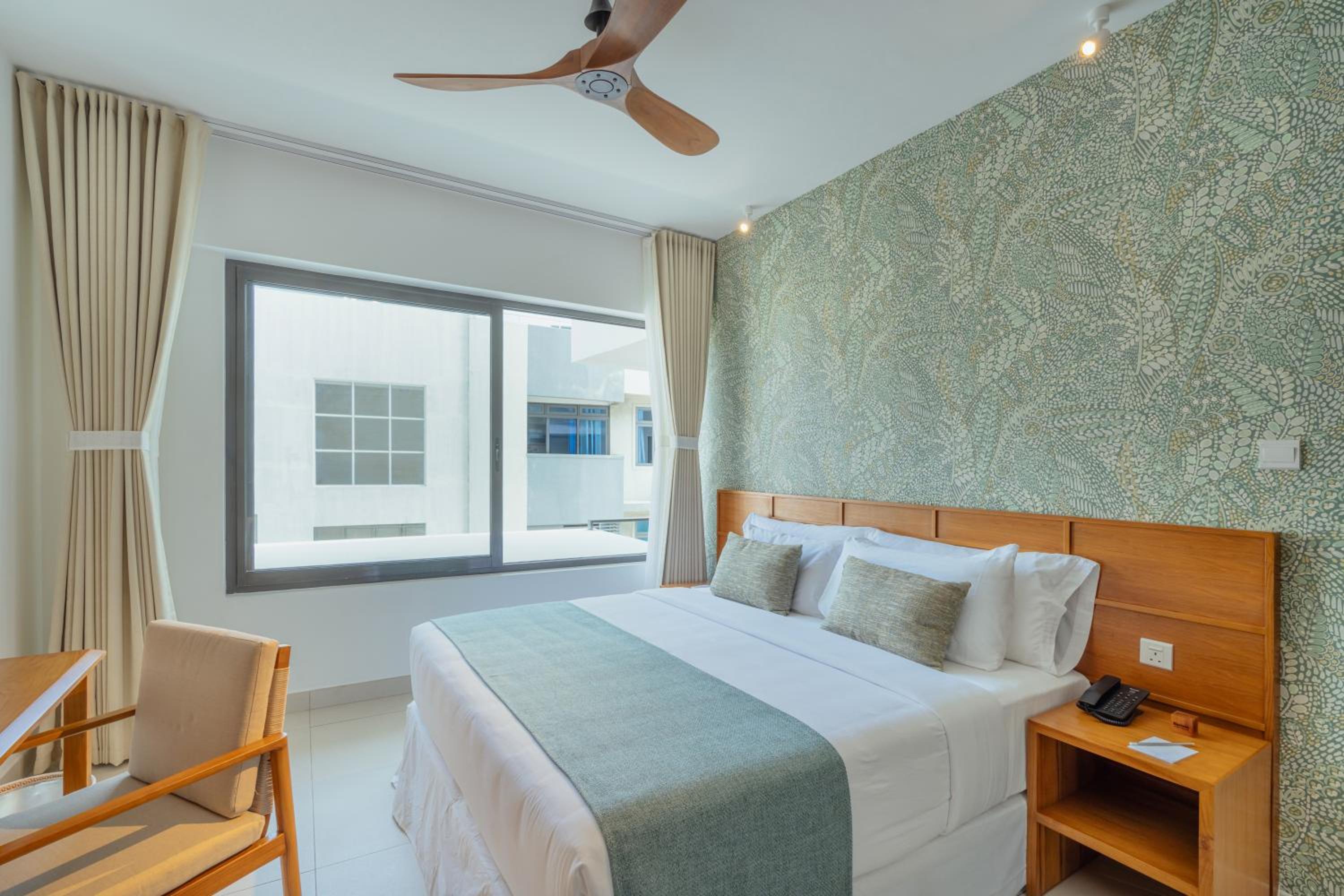 	 City 2 Bedroom Apartment (Free Airport Transfer)