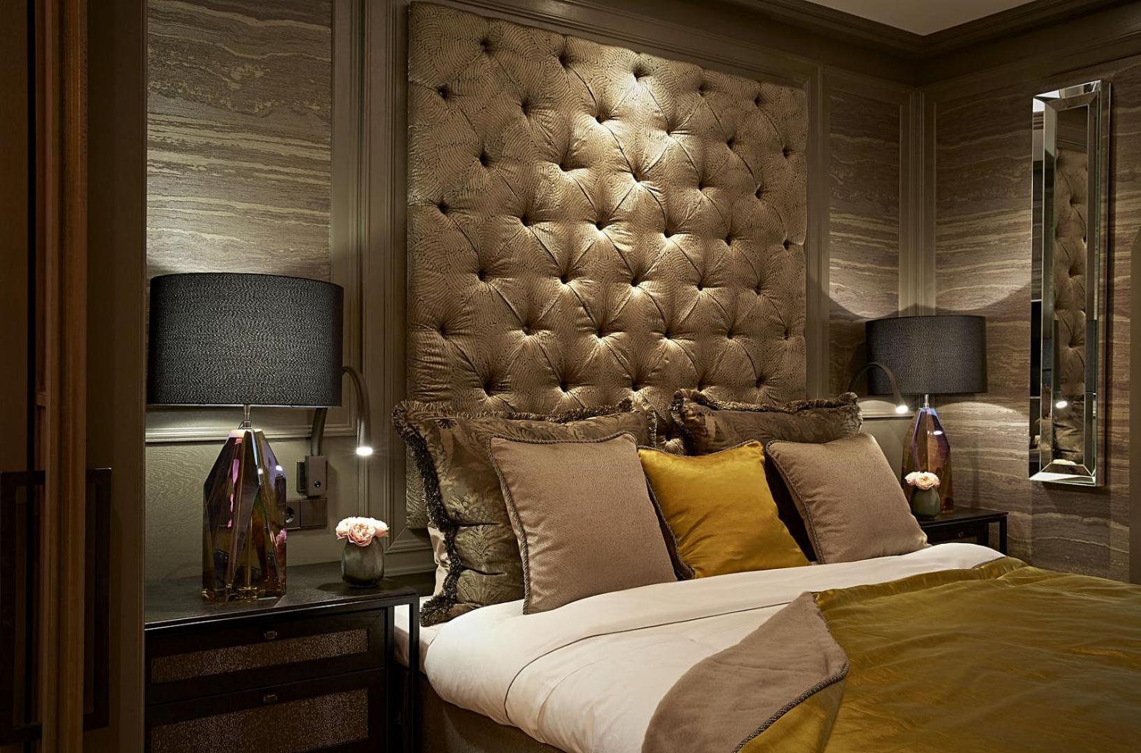 One Bedroom Suite Smoking