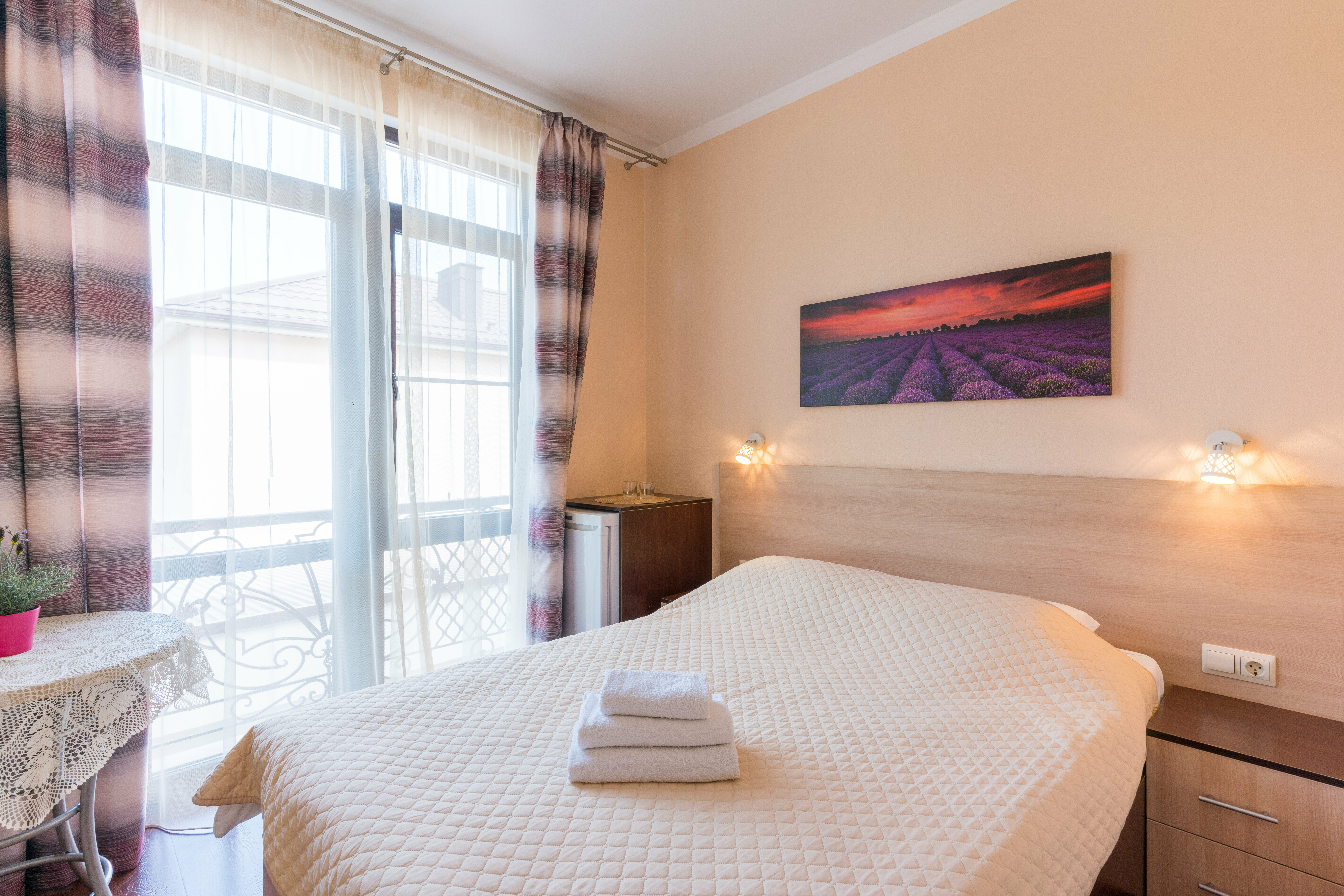 Небольшой двухместный номер с 1 кроватью