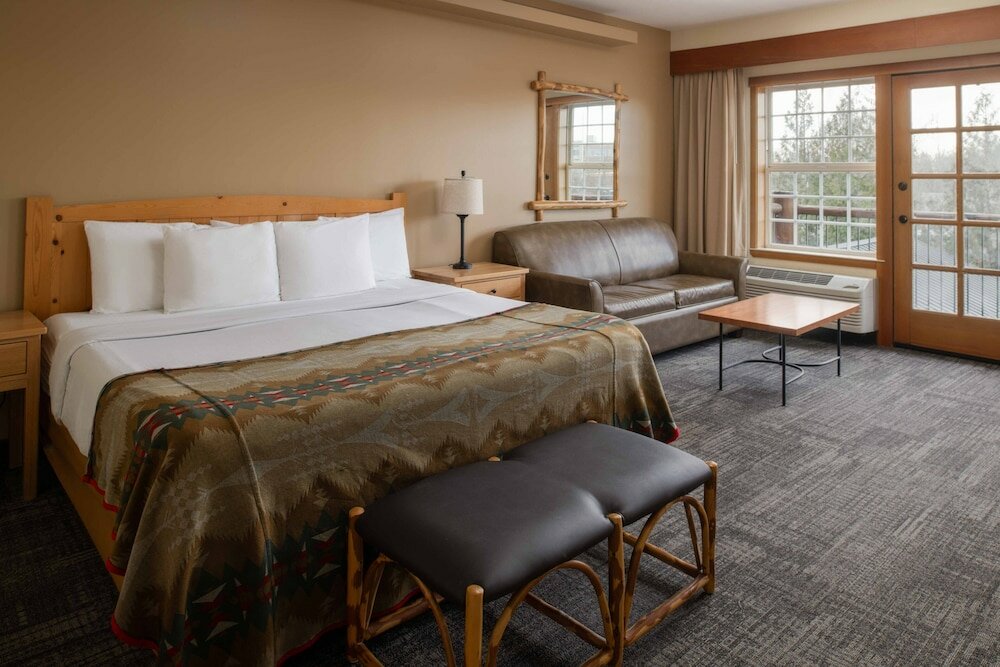 Deluxe Room, 1 King Bed