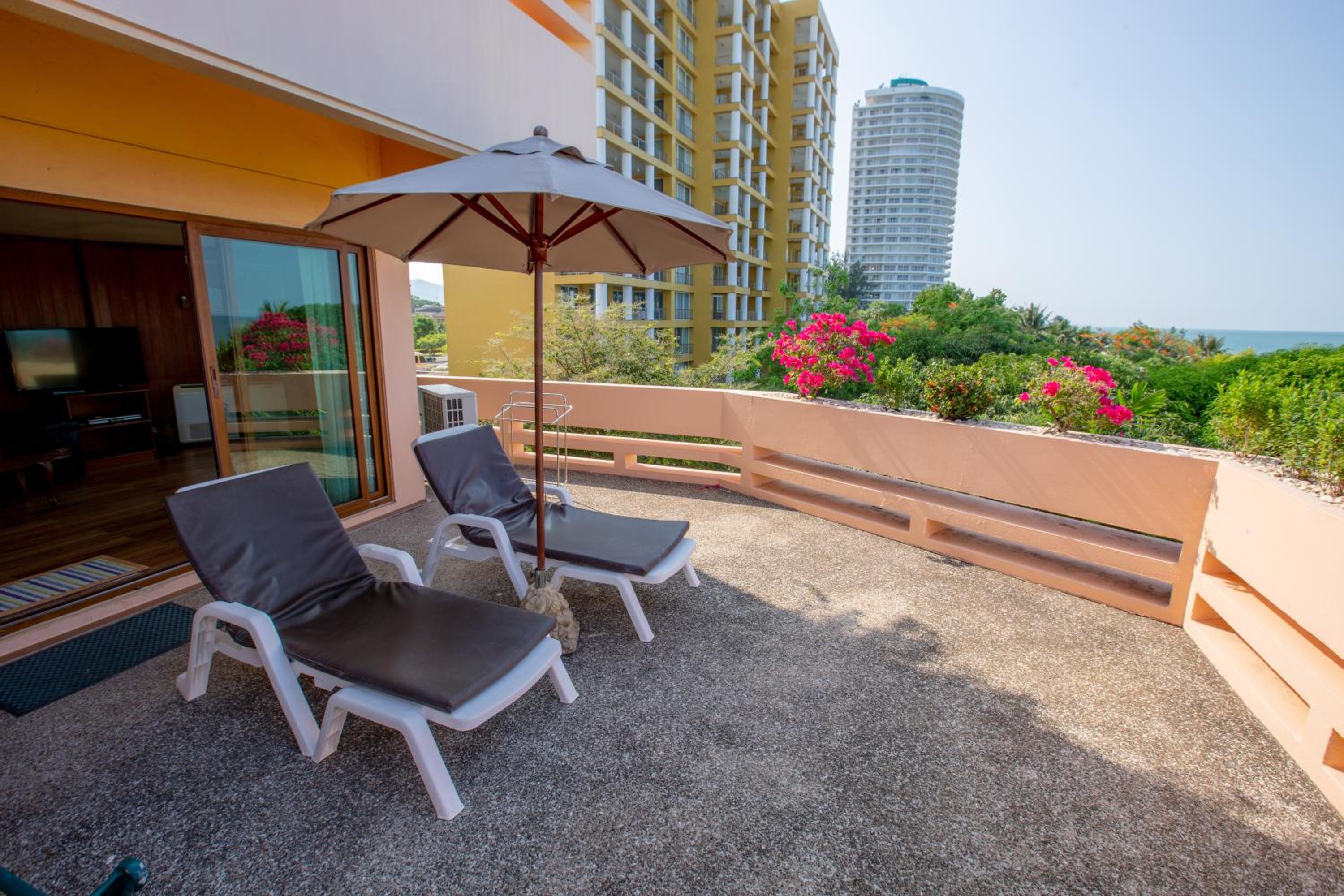 Suite with Balcony