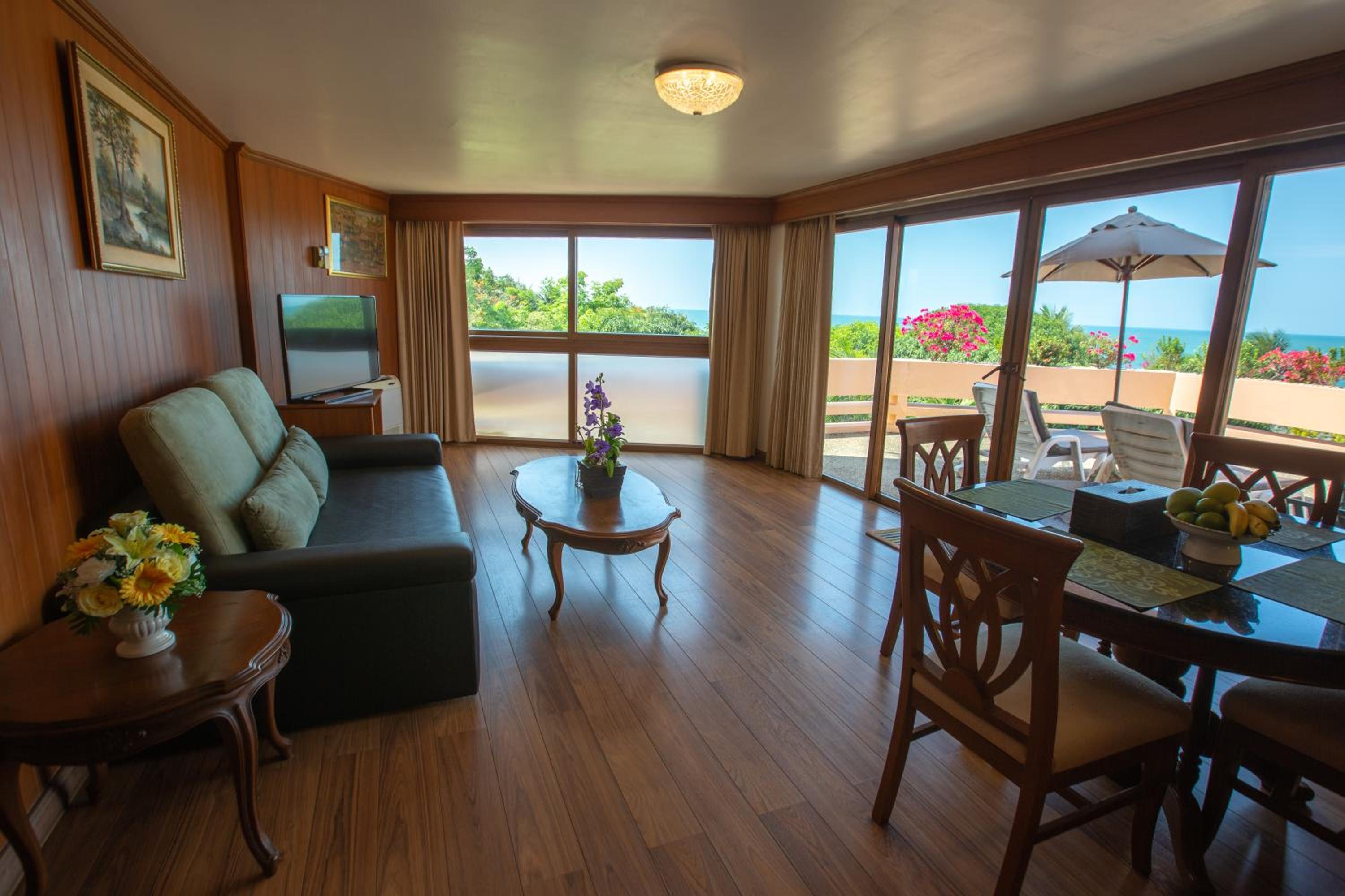 Suite with Balcony