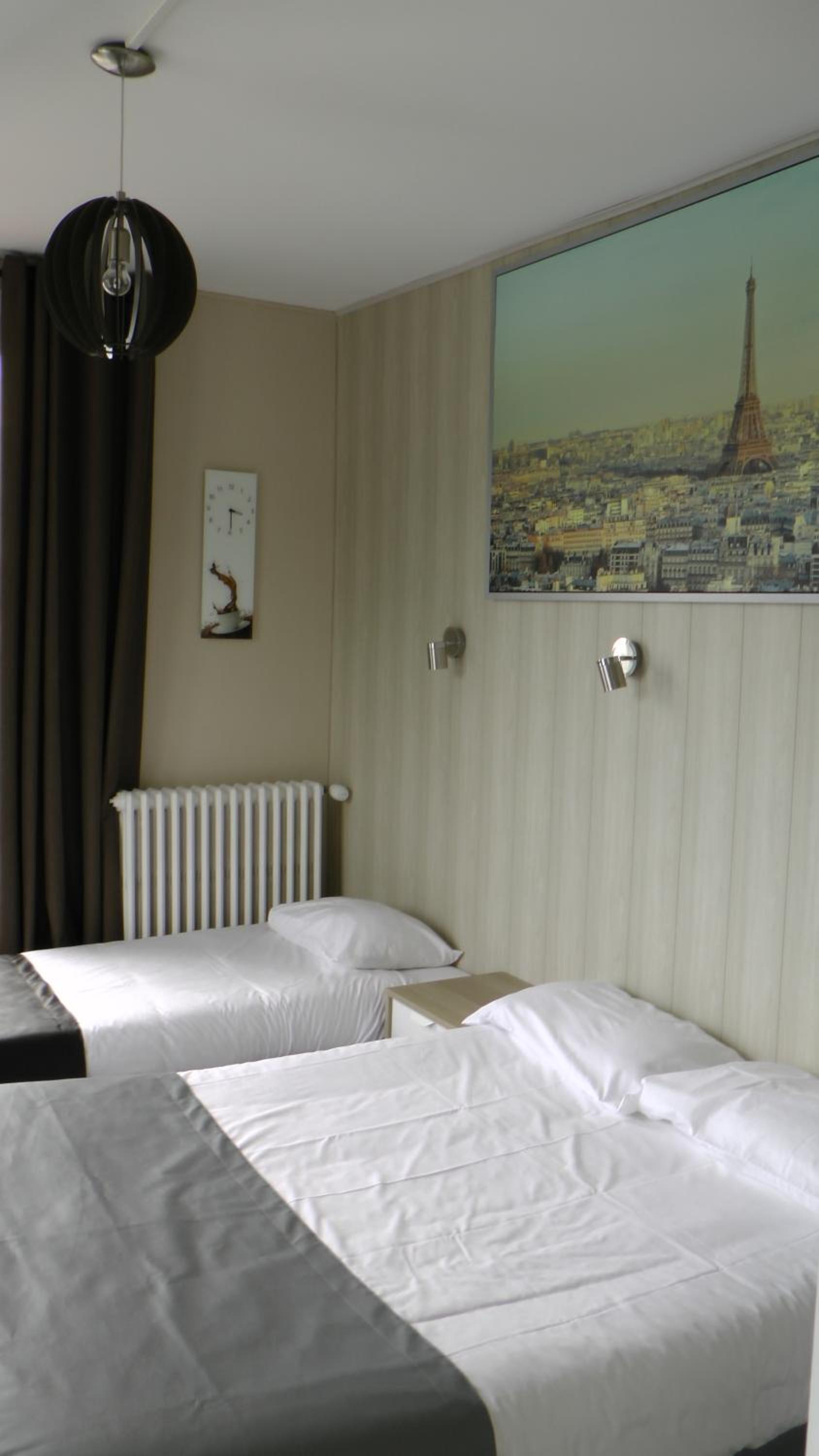 Triple Room with Port View