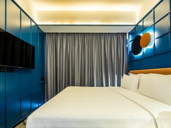 Deluxe Room, 1 Double Bed, Balcony