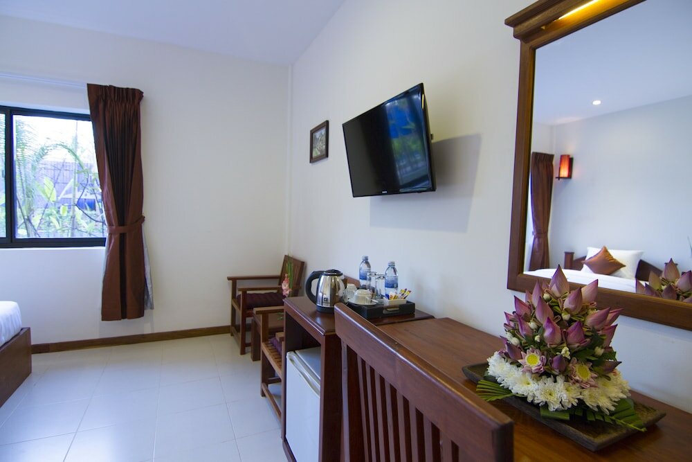 Superior Twin Room, City View