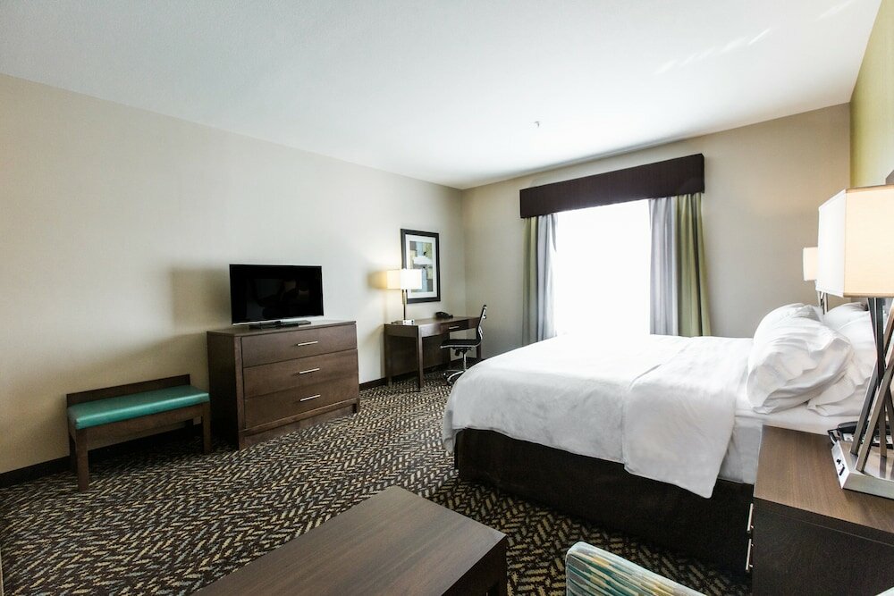 Suite, 1 King Bed, Jetted Tub