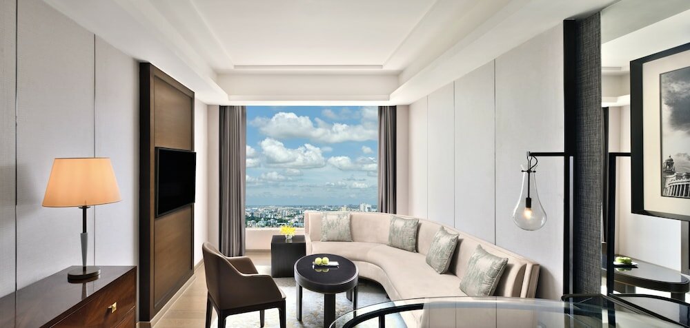 Deluxe Suite, 1 King Bed