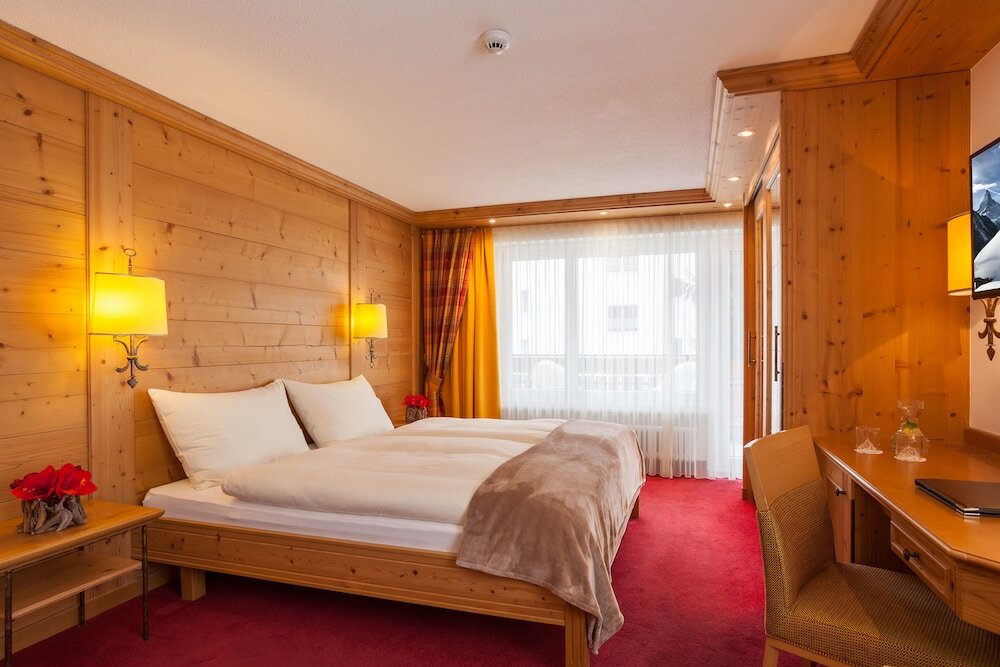 Standard Double Room, Balcony, Mountain View