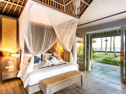 Grand Premier Ocean With Lunch/Dinner And Shuttle Denpasar - Candidasa - Denpasar в Nirwana Beach & Resort