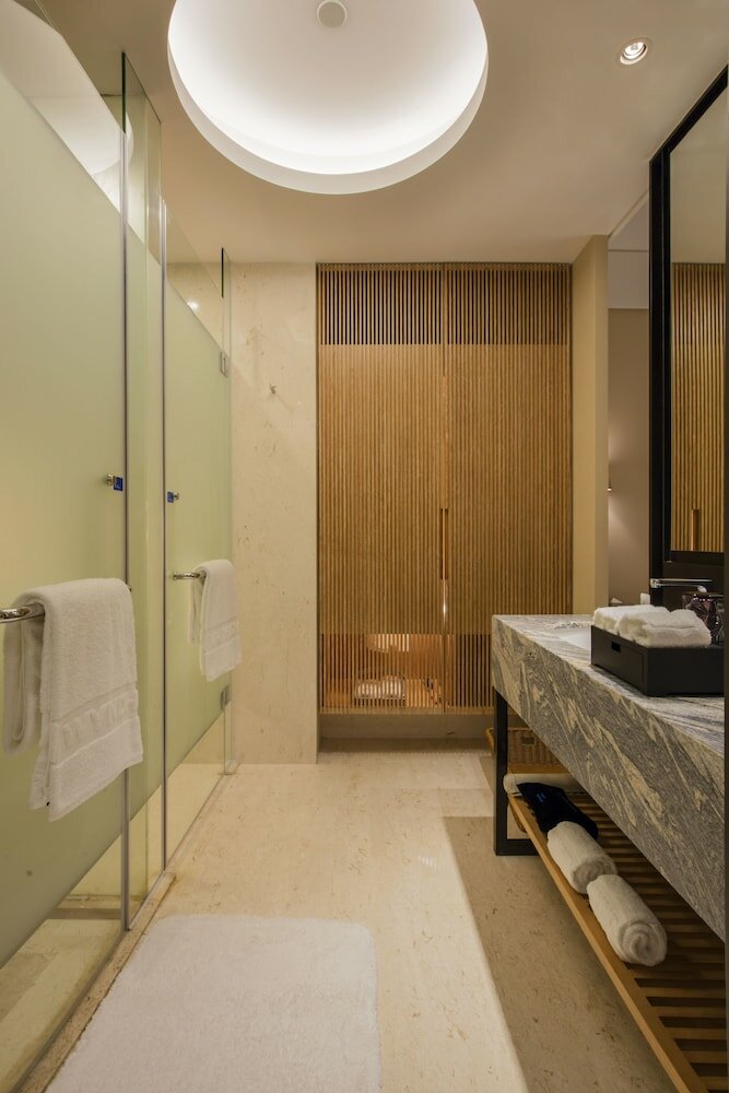 Elegant Ocean View King Room