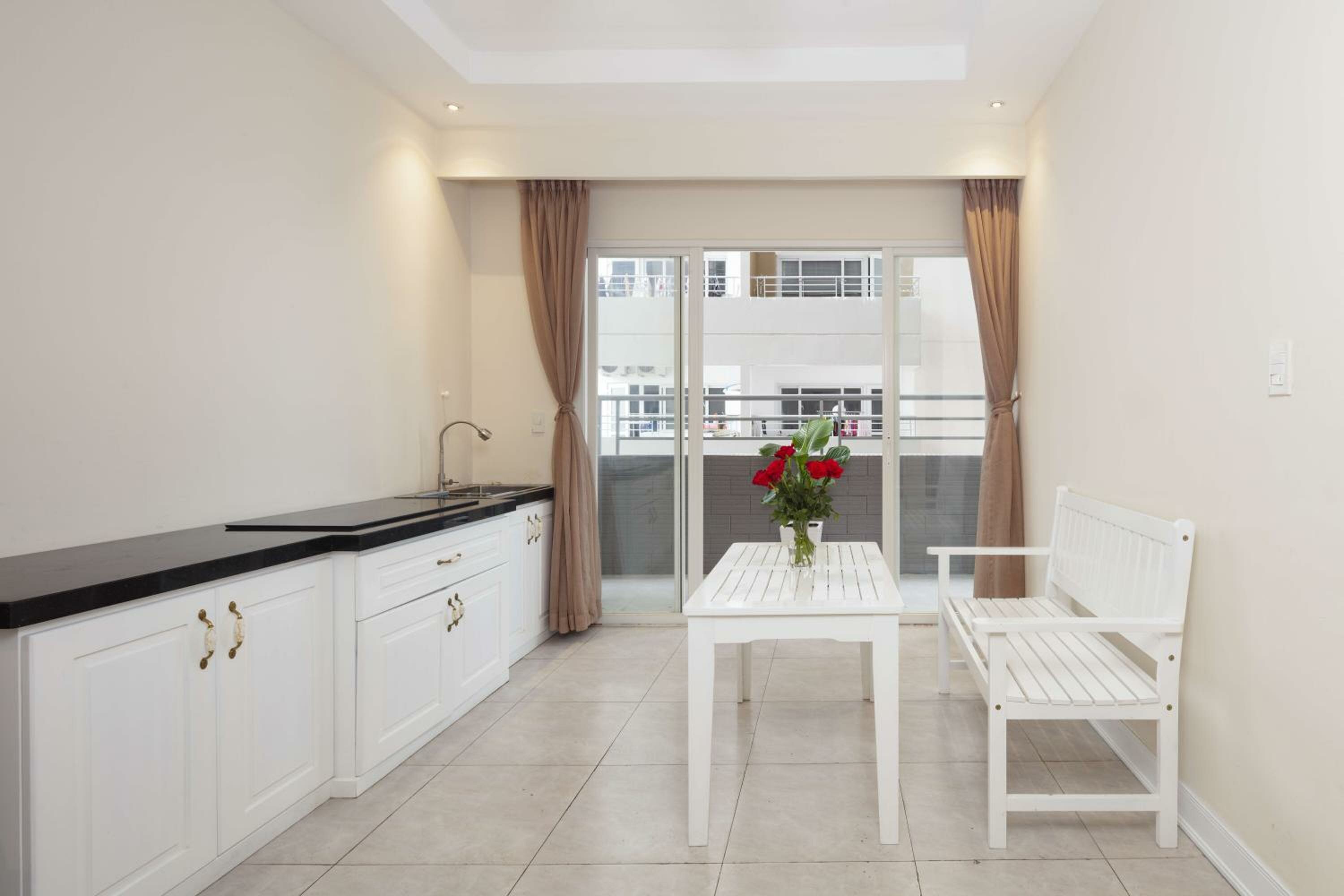 Family Two-Bedroom Apartment With View