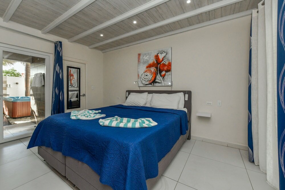 Pool Suite with Private Garden Hot Tub (1-51)