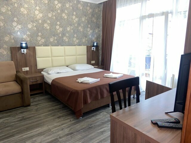 Улучшенный трехместный номер