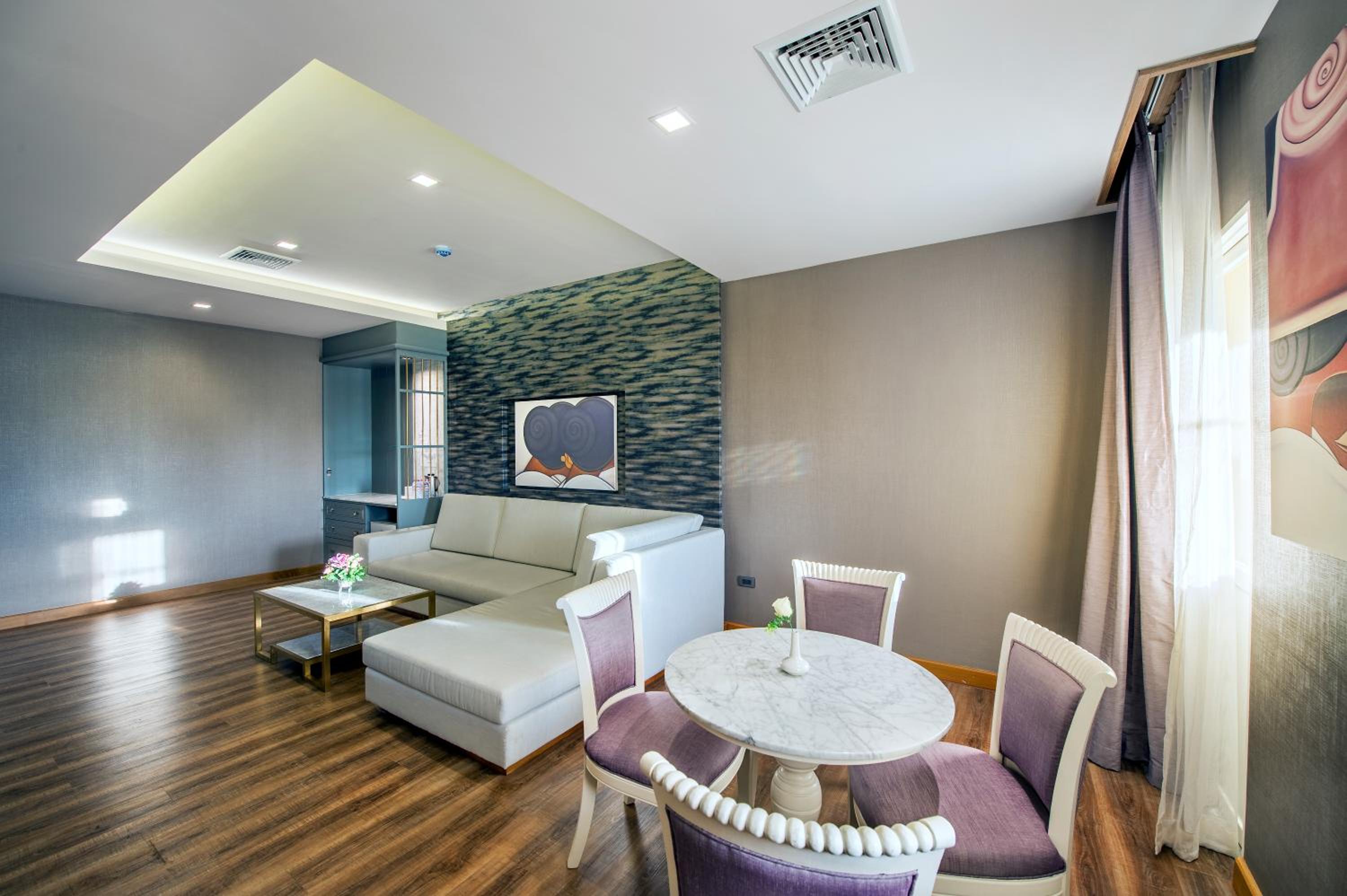 Two-Bedroom Suite