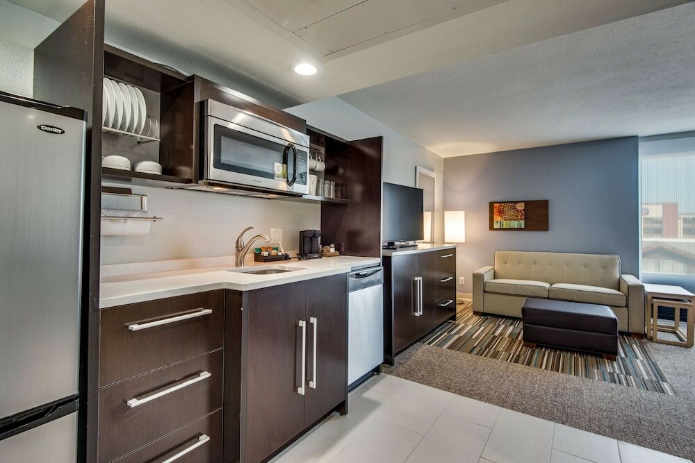 Suite, 1 Queen Bed, Accessible (Hearing)