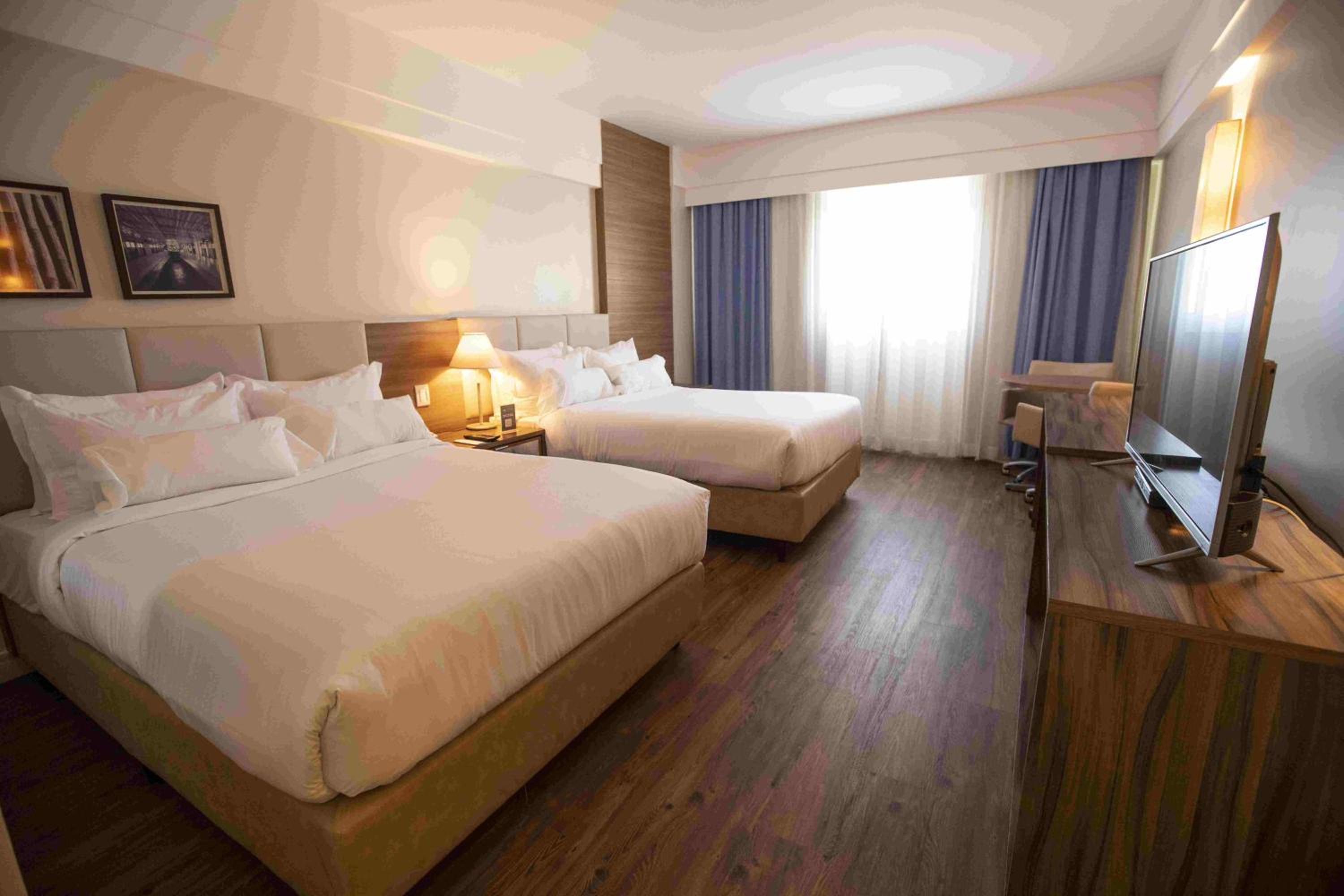 Deluxe Double Room with Balcony and Sea View