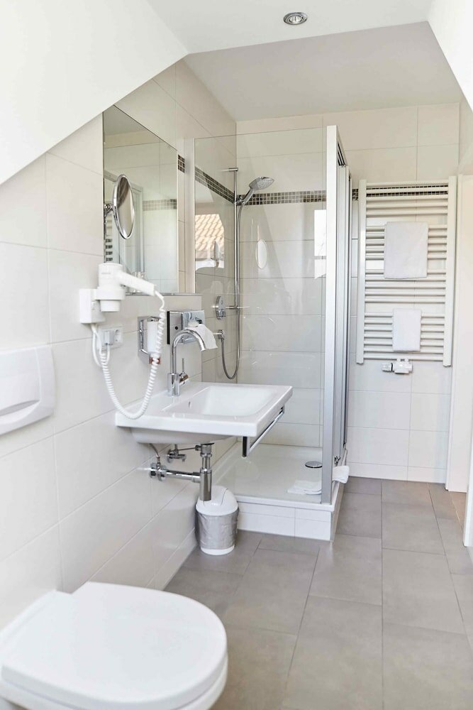 Deluxe Double Room Single Use, Air conditioning