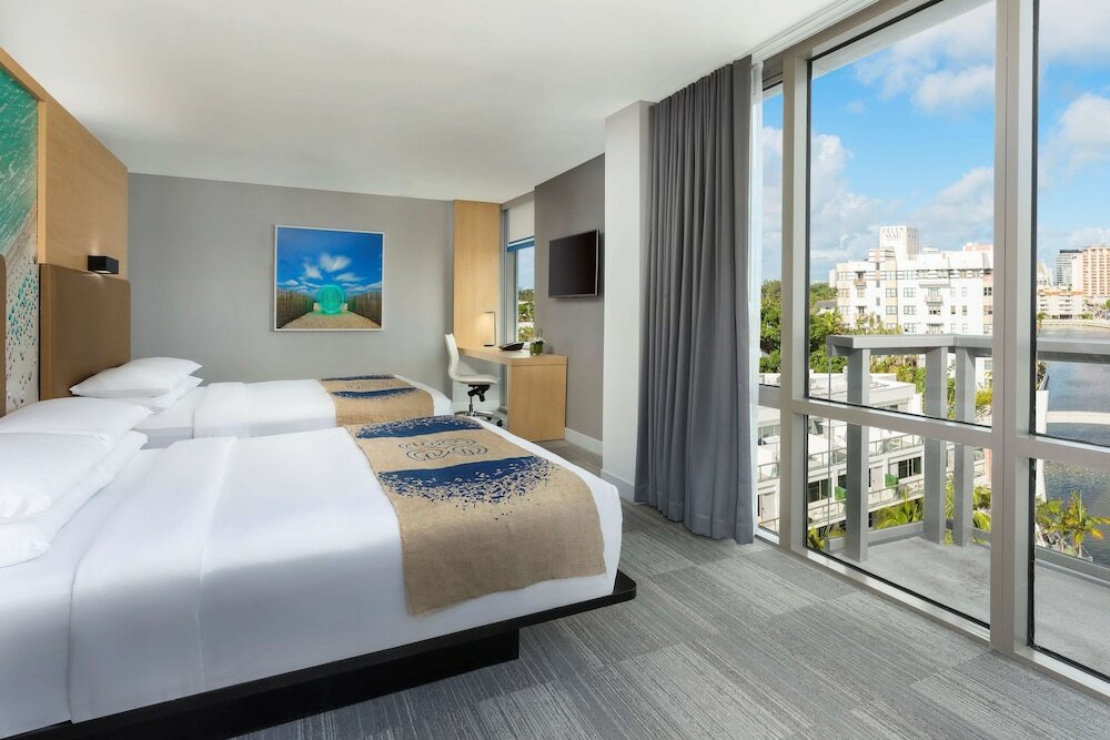 Room, 2 Queen Beds, Mobility Accessible, Balcony