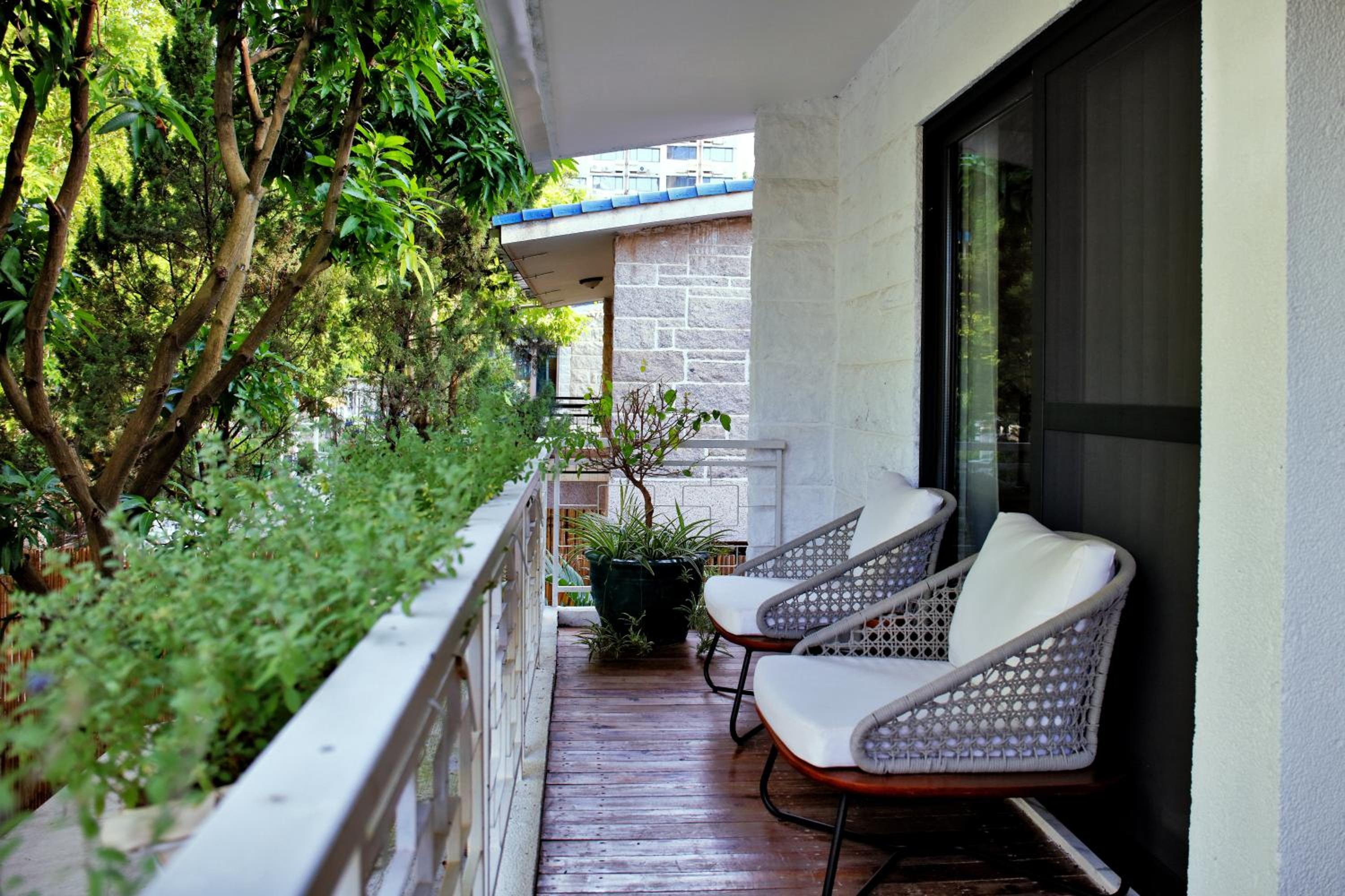 Elegant suite