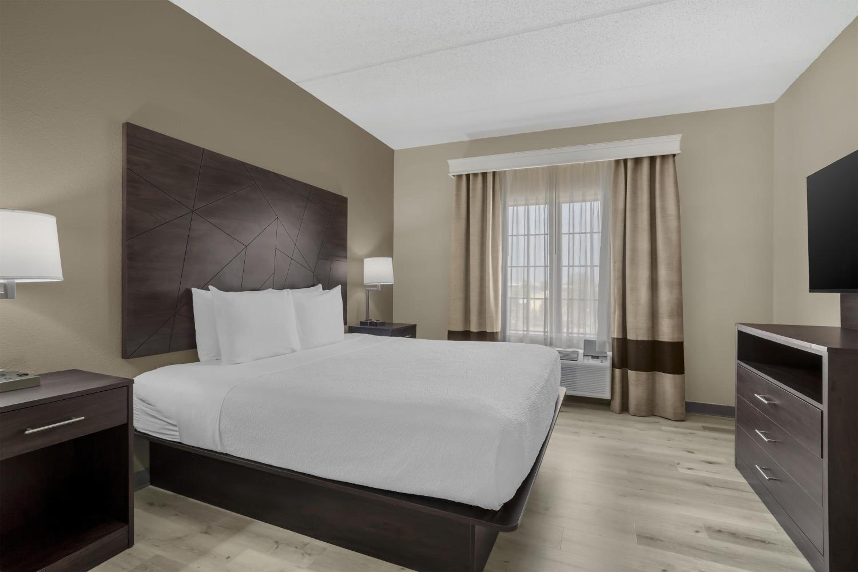 Two-Bedroom King Suite with Two King Beds - Non-Smoking