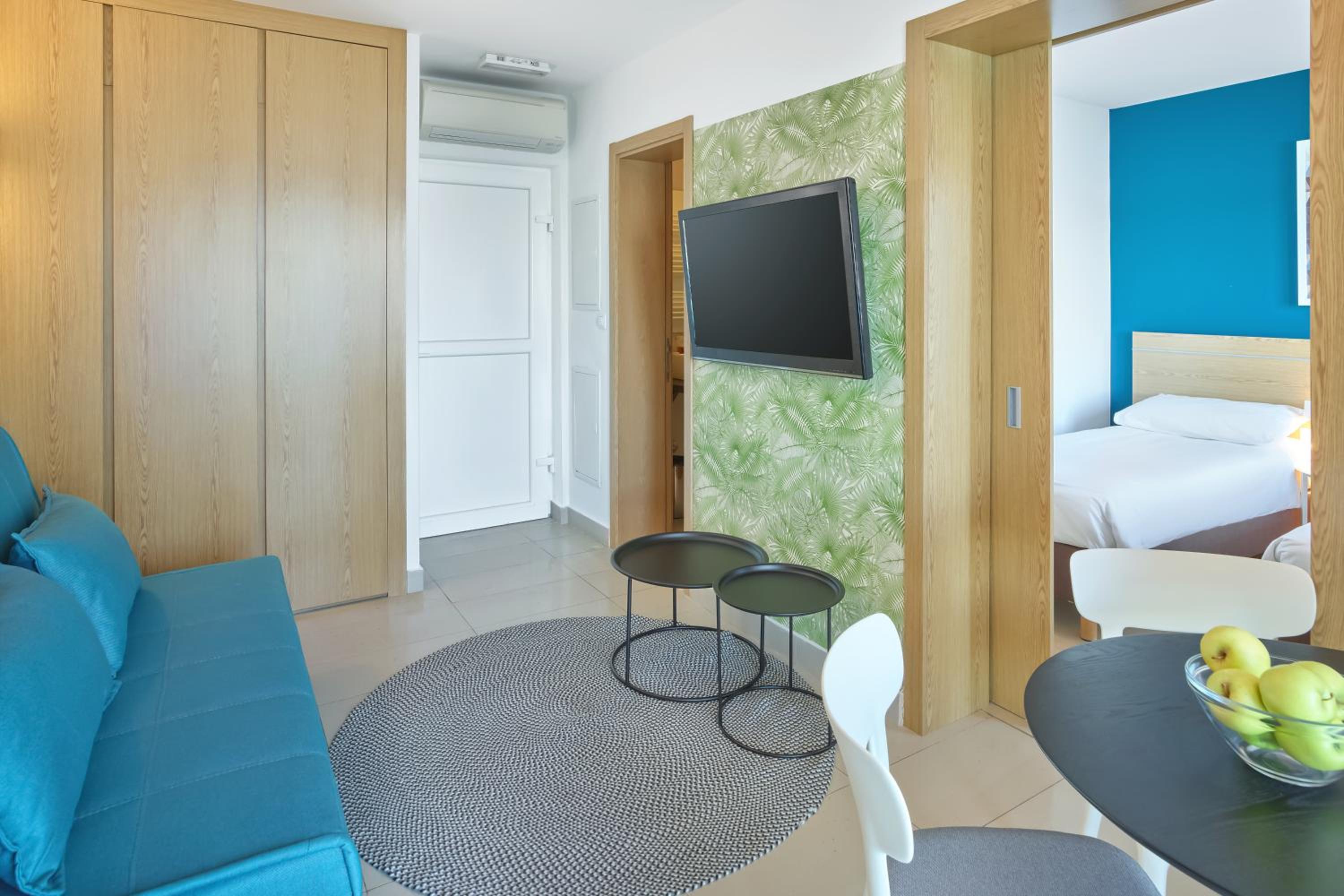 Standard Sea View Apartment for 2 
