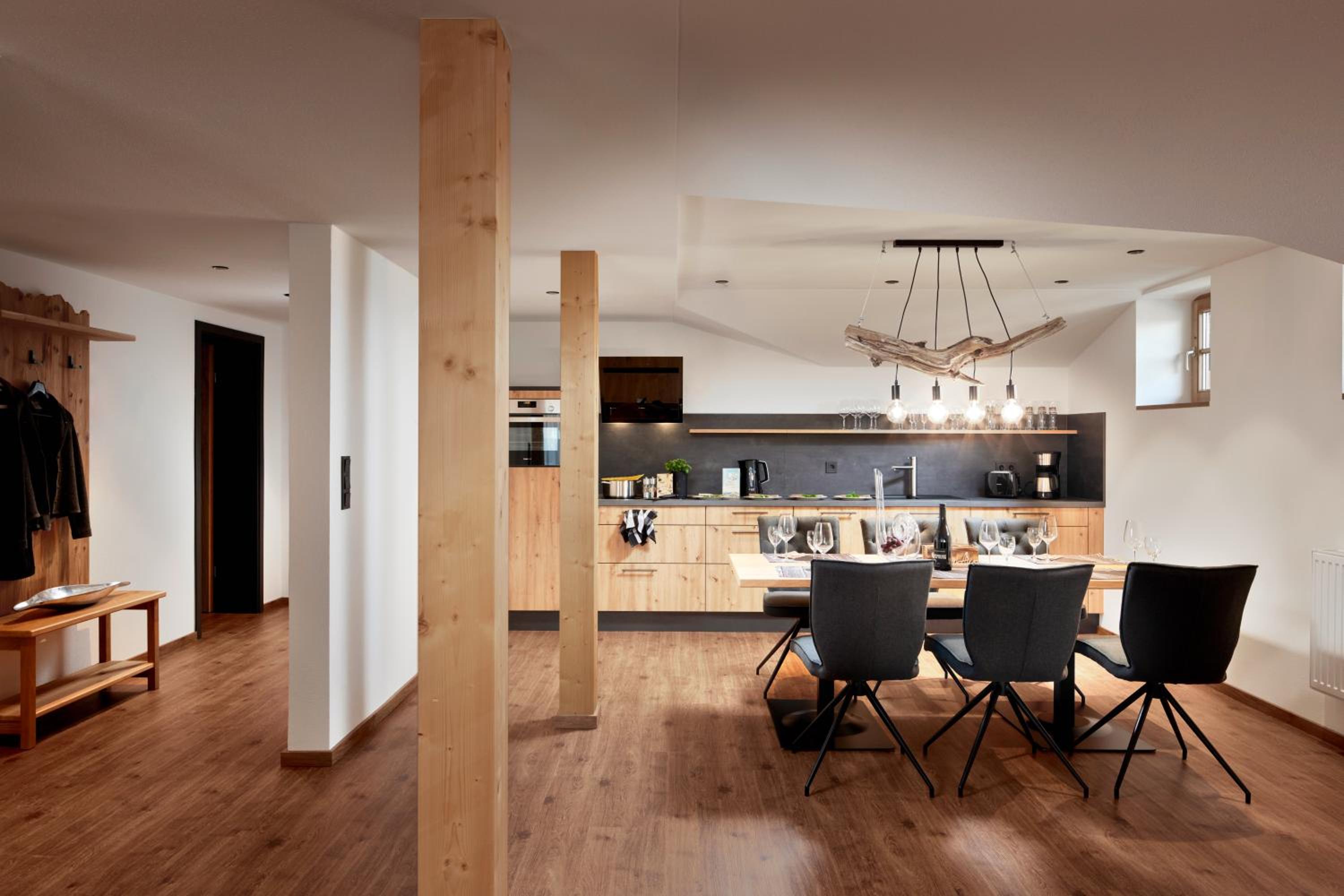 Deluxe Apartment