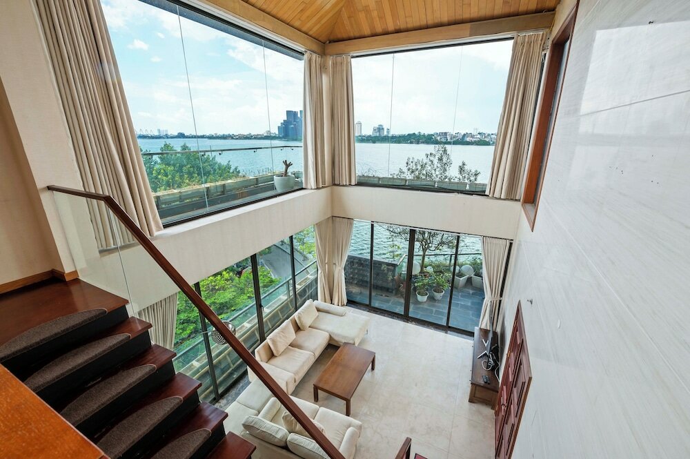 Presidential Duplex, Balcony, Lake View