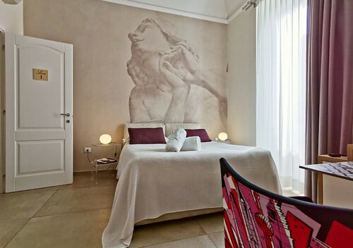 Улучшенный номер, 1 спальня, отдельная ванная комната, вид на город в Artistic Charming House