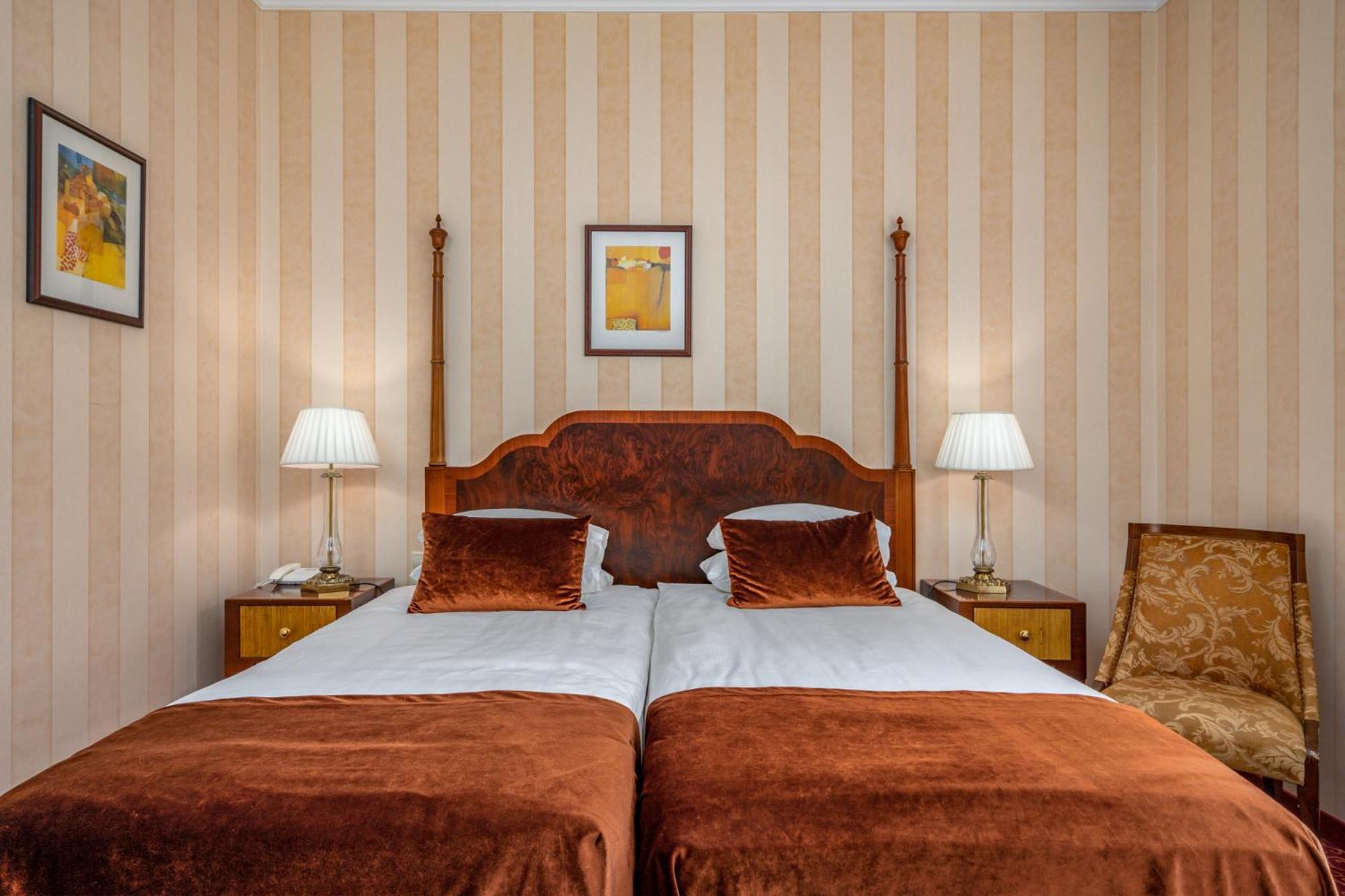 Deluxe Twin Room with Wellness and Fitness Access