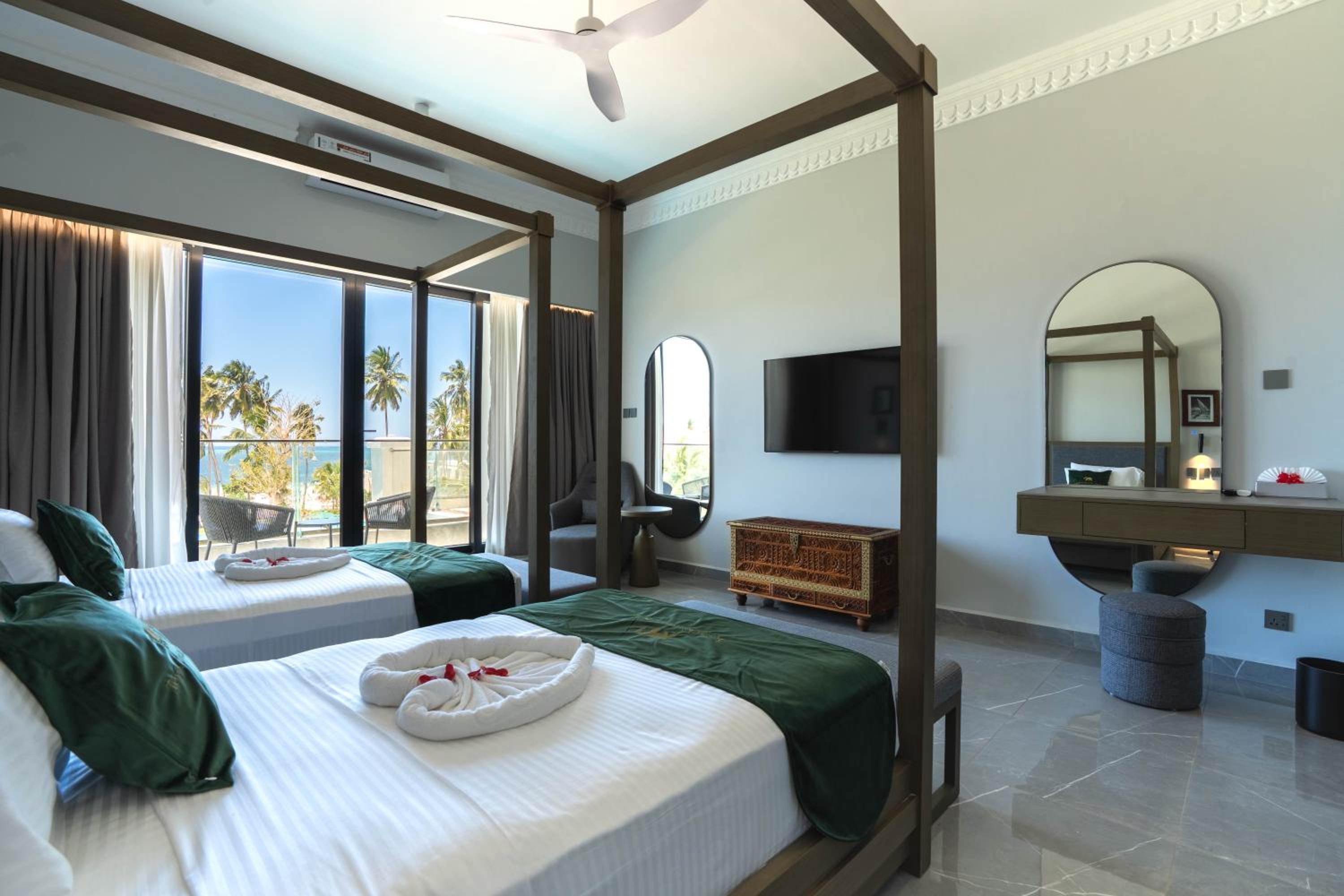 Twin Room with Balcony Pool View & Sea View