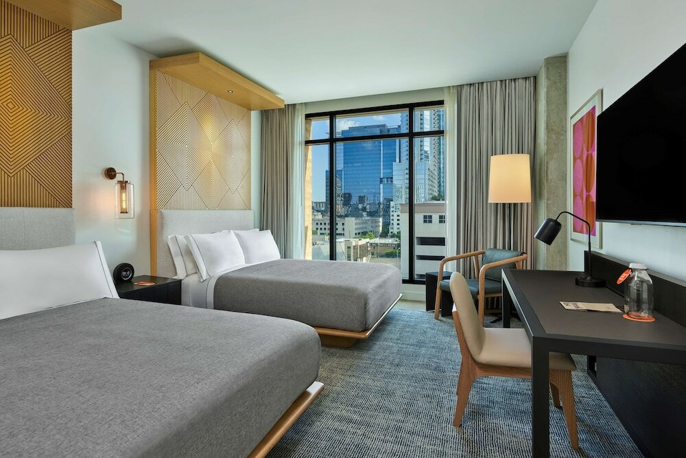 Room, 2 Queen Beds, Accessible, Bathtub