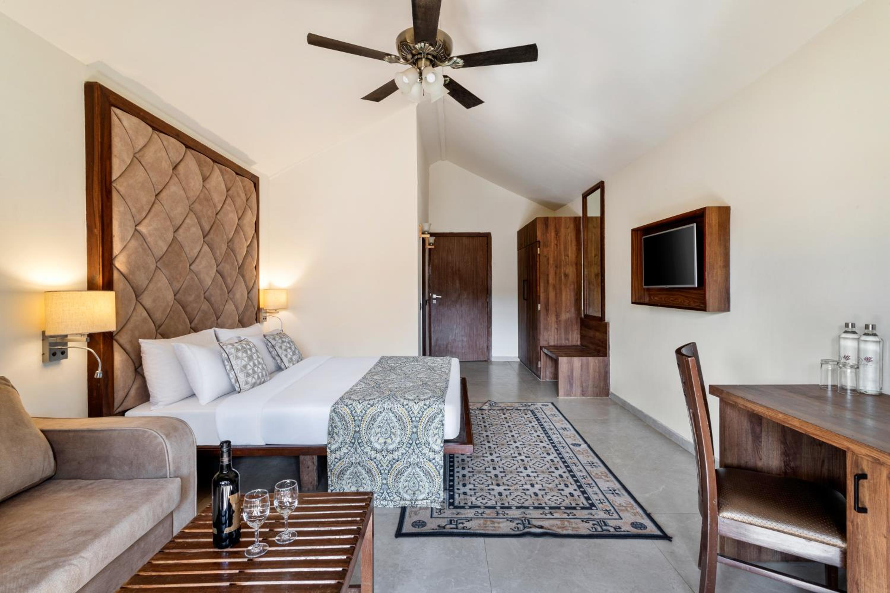 Coco Wood Cottage with Balcony (with complimentary Kayaking and 20% off on Massage session)