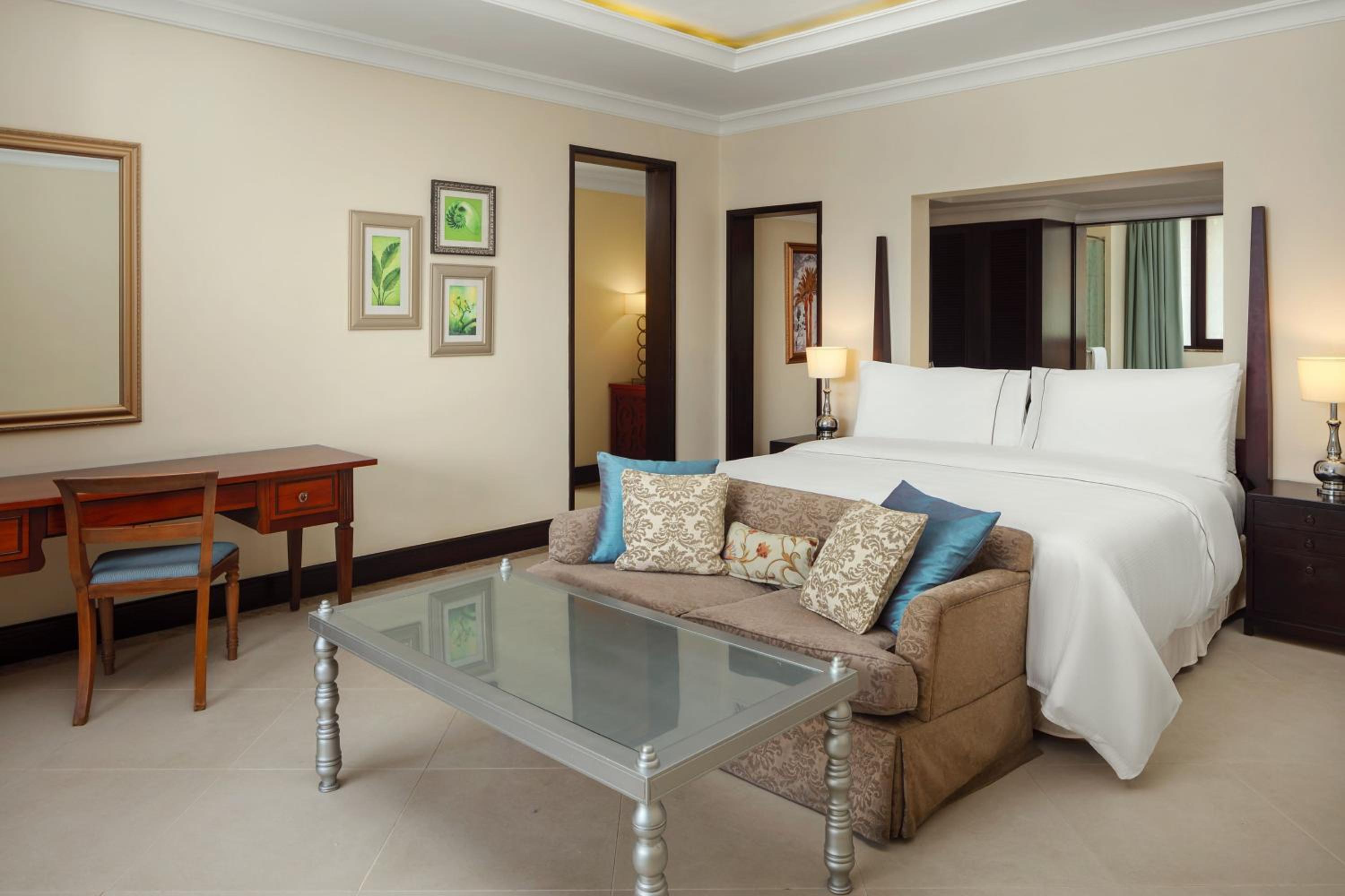 Turtle Bay Junior Suite