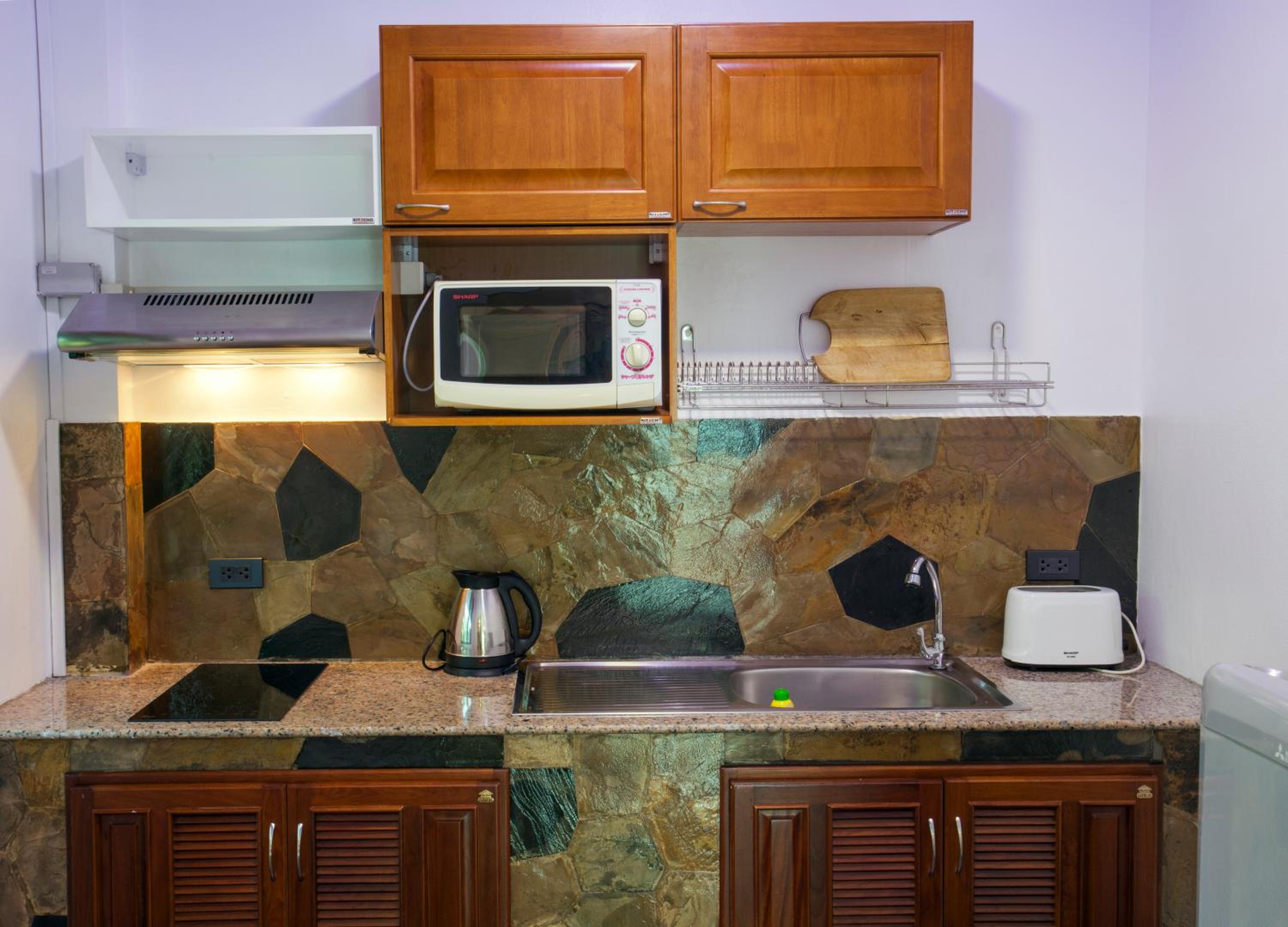 Superior One-Bedroom Apartment
