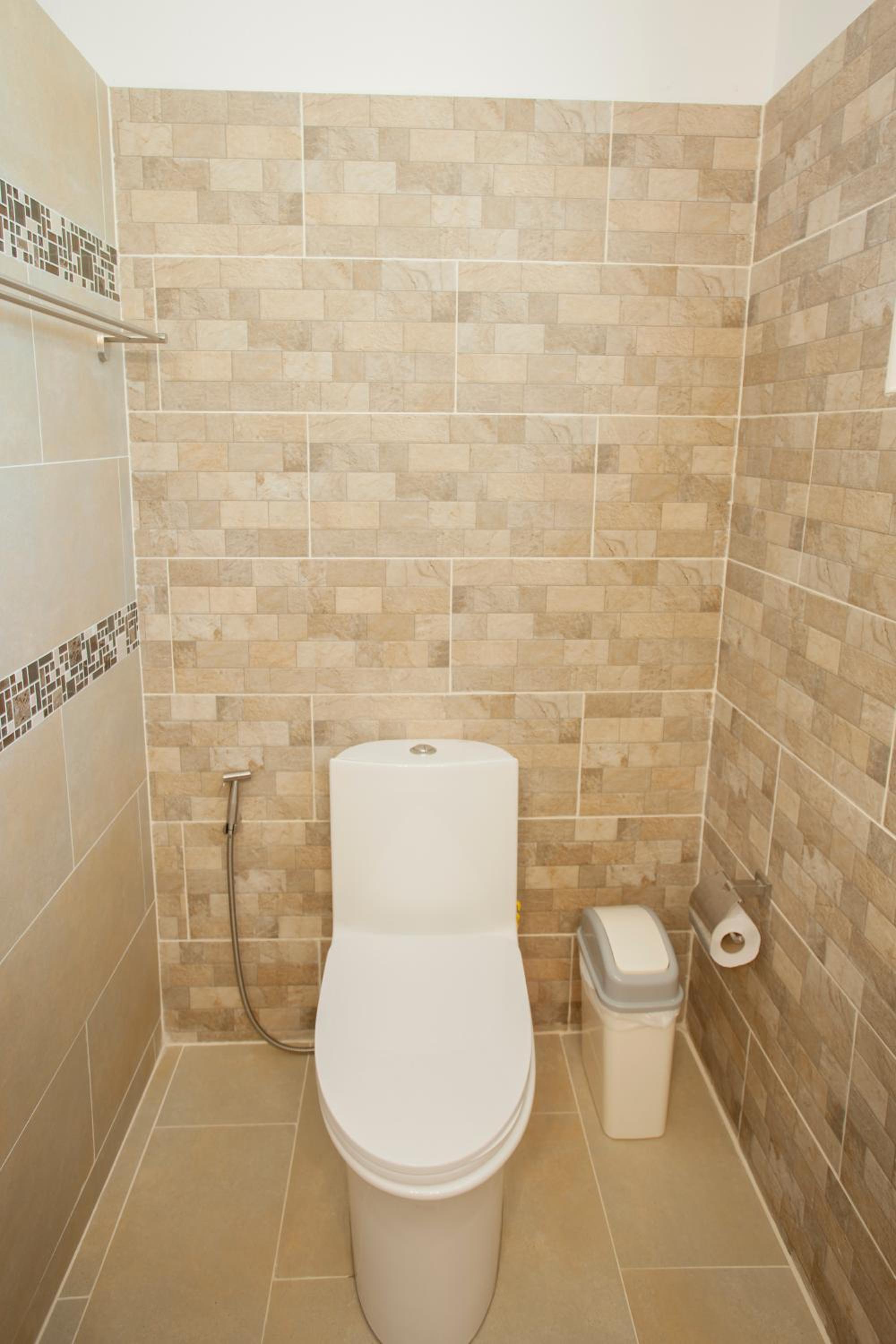 Superior One-Bedroom Apartment