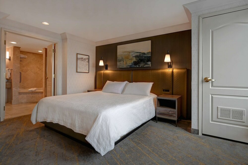 Grand Suite One King Bed
