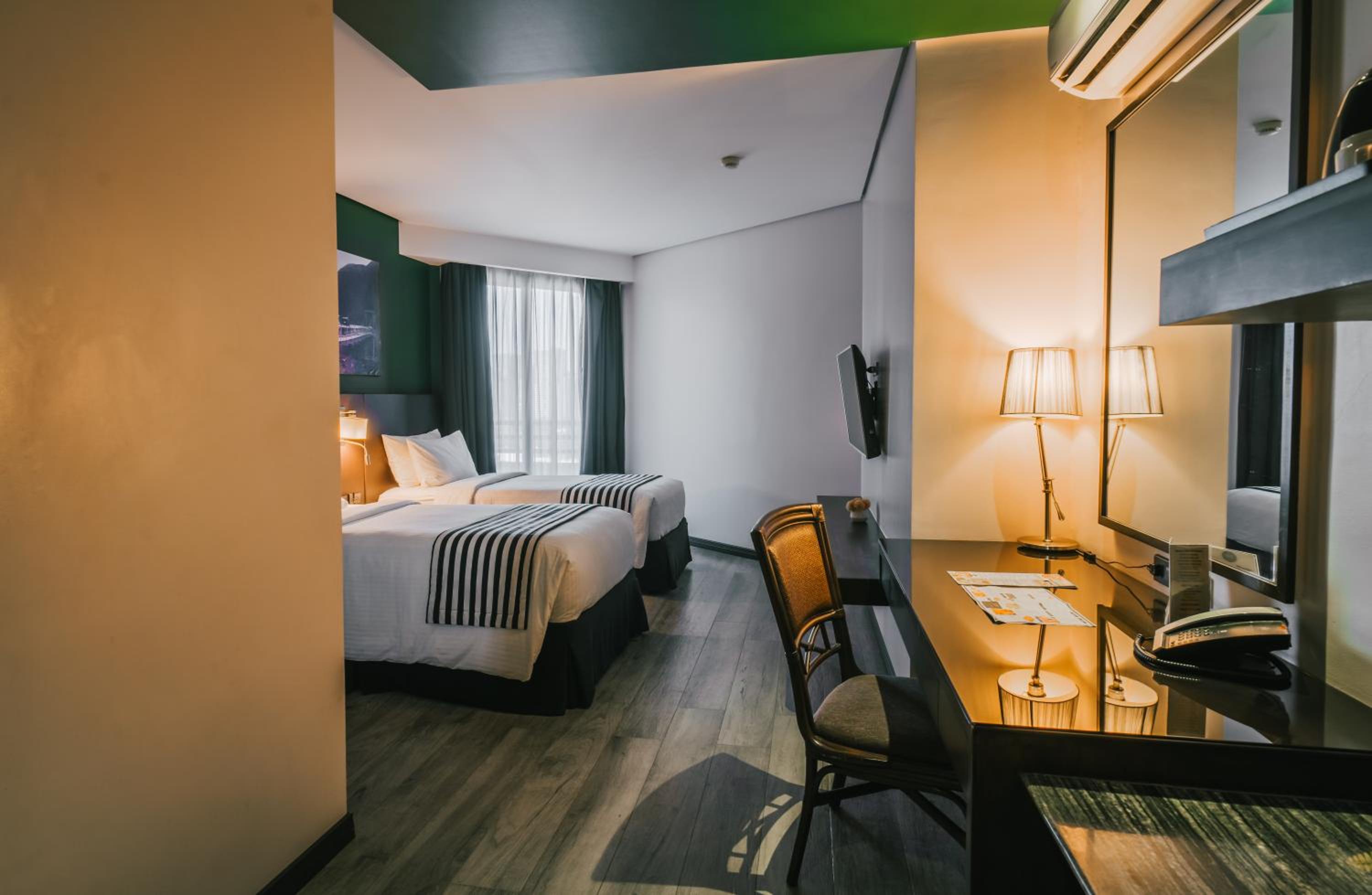 Premium Deluxe Twin Room