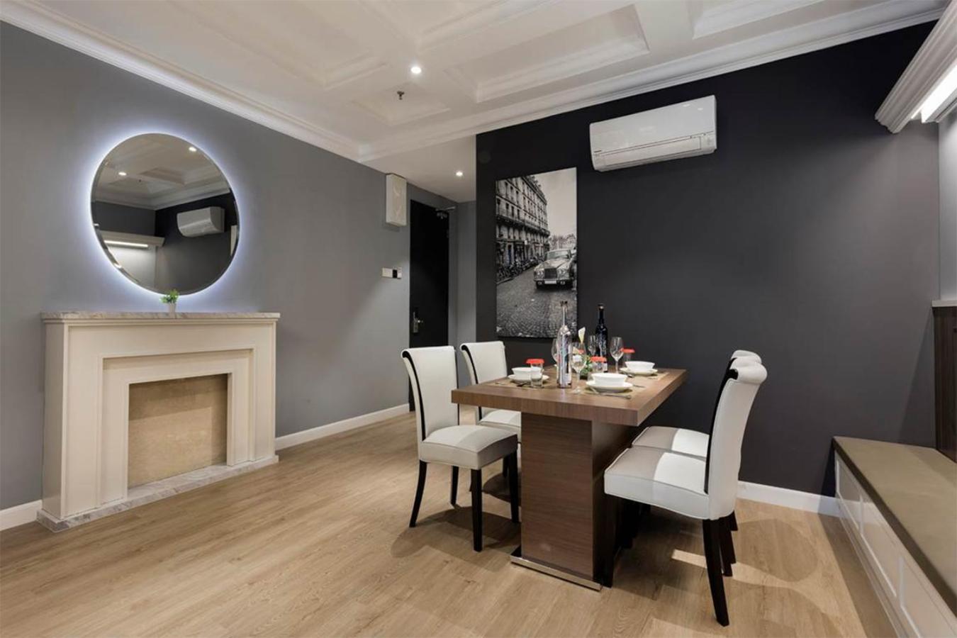  The Razzle Two-Bedroom Suite