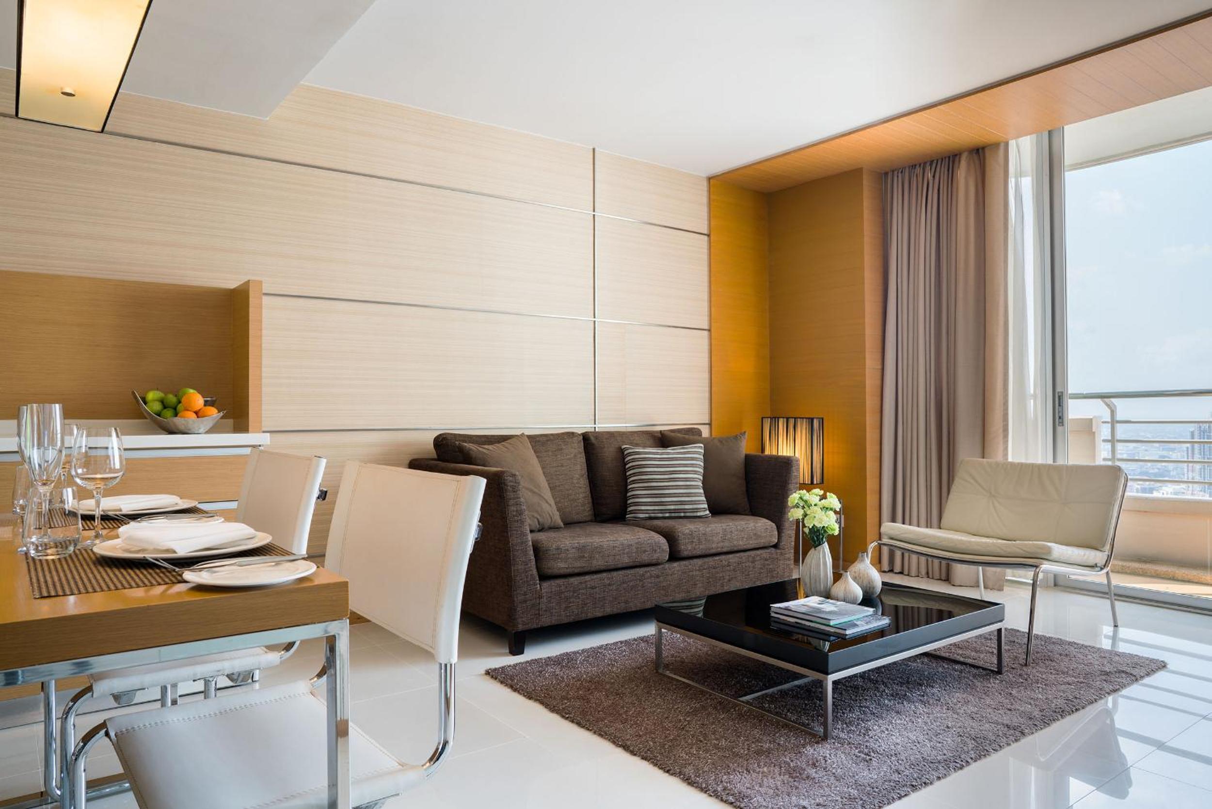 One-Bedroom Suite King Bed with Private Balcony